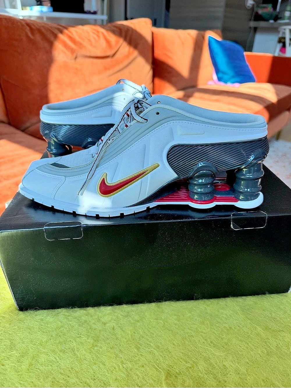 Nike Shox MR4 Mule Women's White & Red US 8.5 Like New